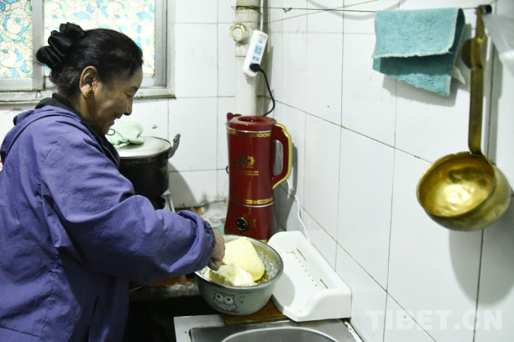 【辉煌60载 魅力新西藏】阿佳卓嘎家的酥油茶“出锅”啦