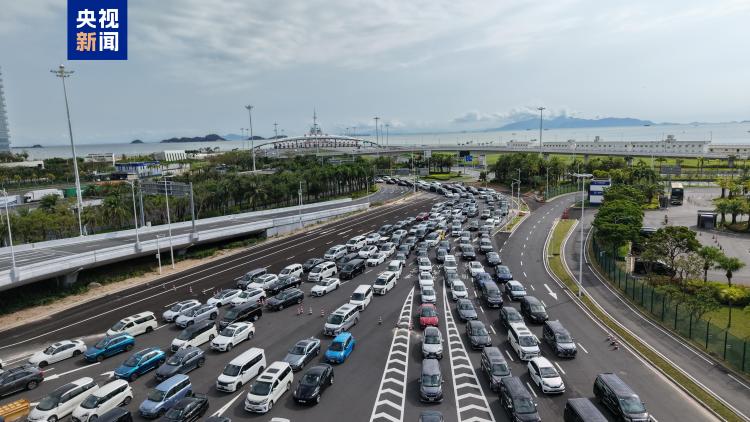 港珠澳大桥将迎开通7周年 经珠海公路口岸往来旅客已超9334万人次