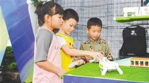 沉浸式互动游戏让观众一秒“入戏”