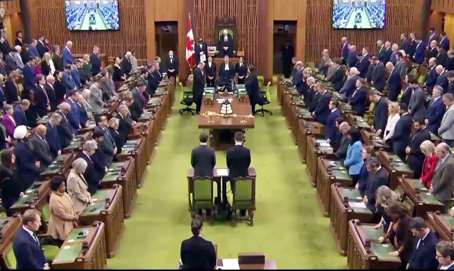 加拿大警方更正校园枪击案死亡人数 总理卡尼称枪击案空前残酷