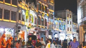 骑楼老街越夜越美丽