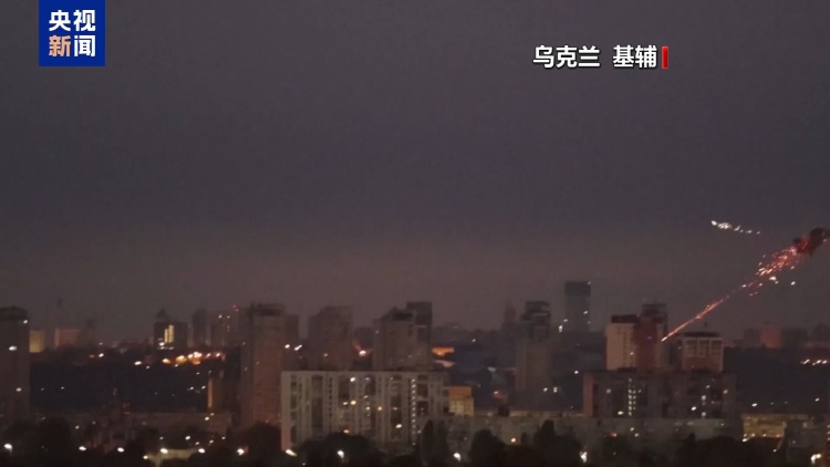 泽连斯基称乌多地遭大规模空袭 已致4死80余伤