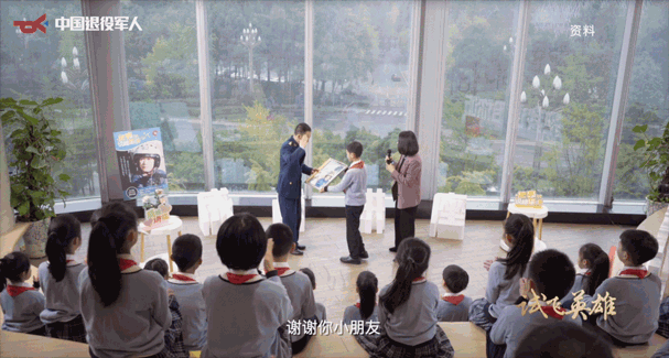 《军休英雄故事会》:“英雄试飞员”李中华,最新身份!