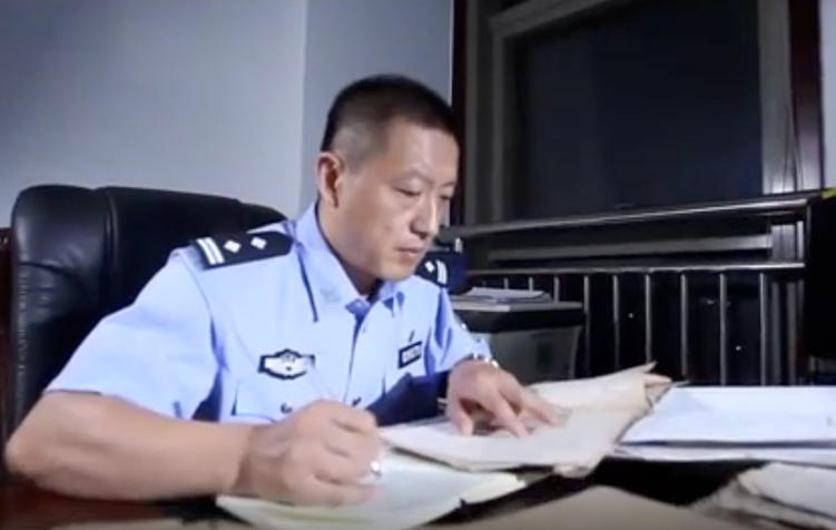 因为“我是刑警” 他们始终在追求真相的路上奔波着