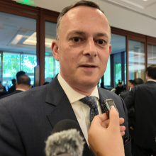 中国法国工商会会长：法国企业对投资中国充满信心