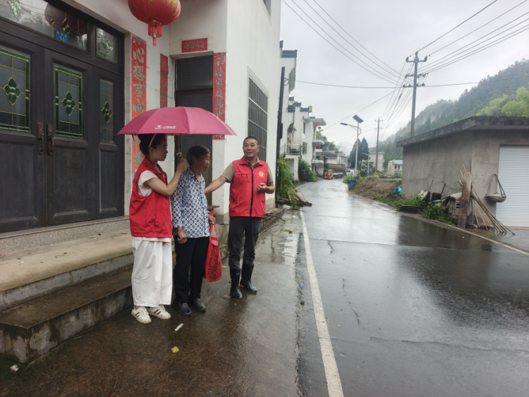黄山市徽州区：筑牢安全“硬屏障” 织密防汛 “安全网”_fororder_硬屏障1