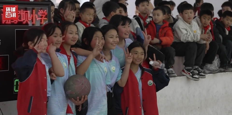 “六一”特别策划丨当乡镇小学女生第一次站上篮球赛场