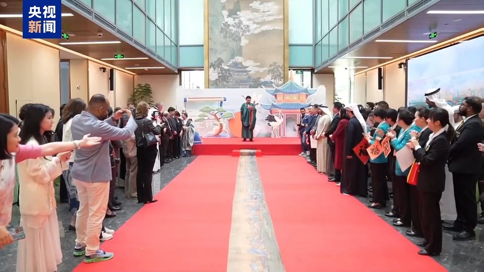 祝福中国年 我驻多国使领馆举办新春招待会