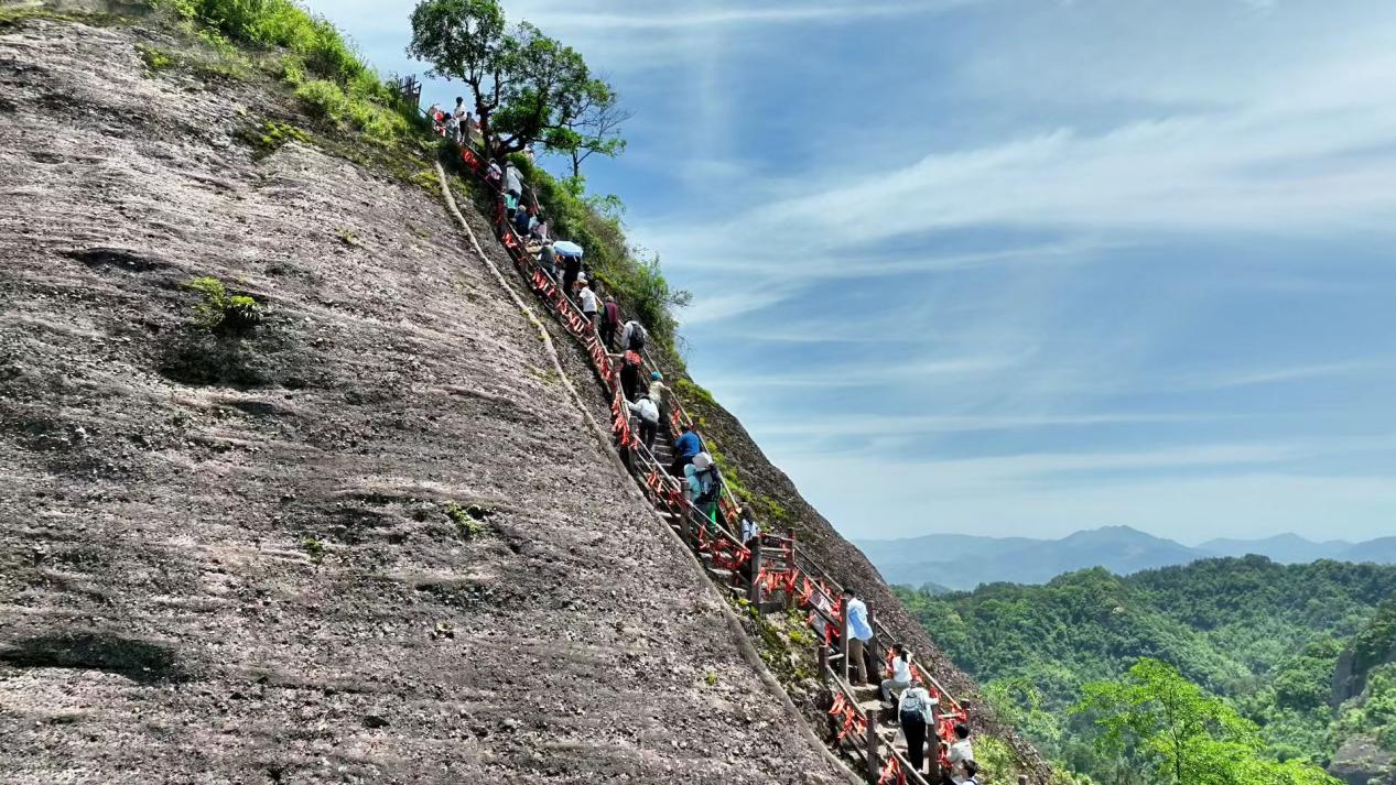 多元文旅体验“五一”引爆湖南崀山文旅热_fororder_7