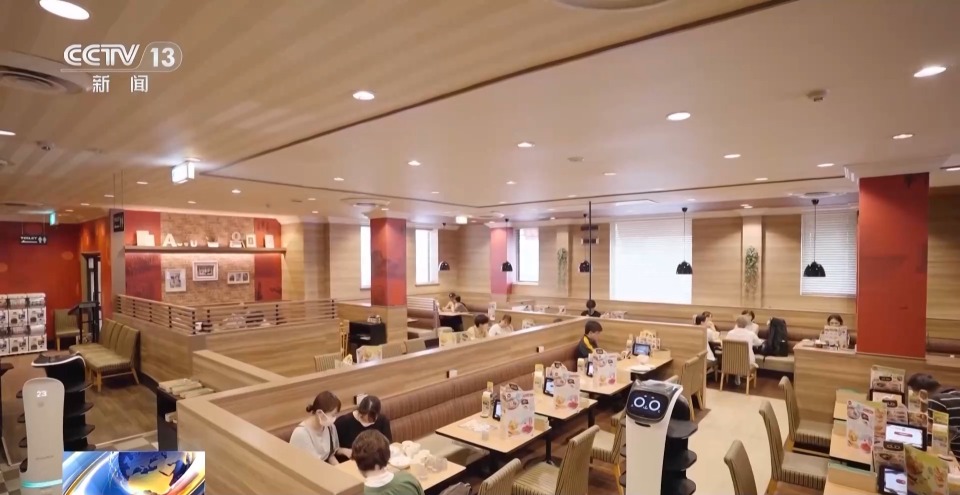 奋斗在春天里丨中国机器人凭啥“圈粉”海外？“金点子”揭秘