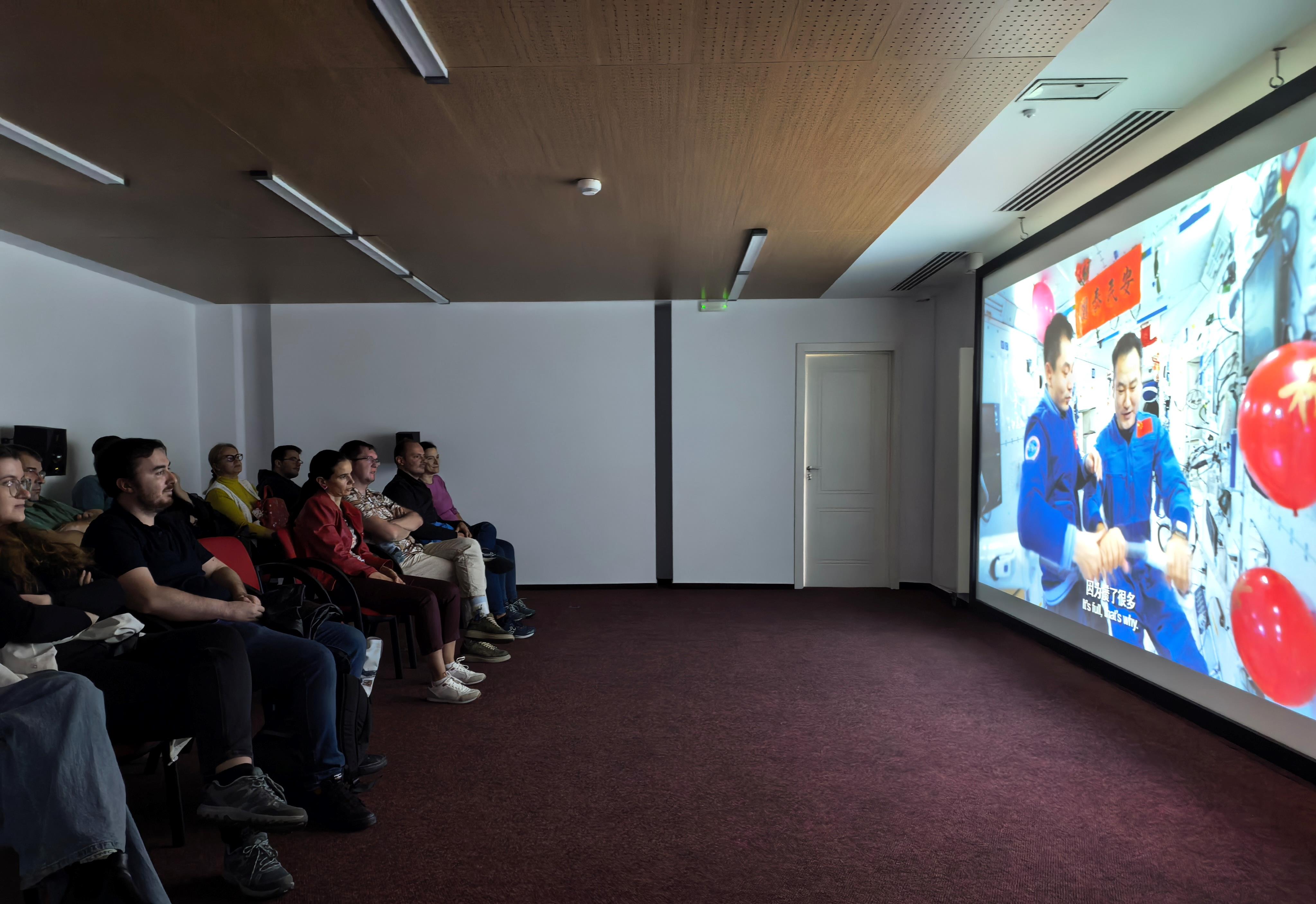 《窗外是蓝星》亮相罗马尼亚中国旅游展_fororder_5f8ec8f89a604ef2b64b2987f141a84d