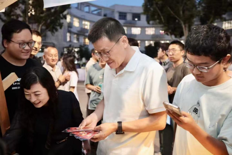 丝路长风入清华，陇原非遗绽青春——甘肃快闪活动燃爆清华园_fororder_图片7