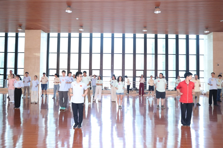A Dialogue Across Time and Space: Lanzhou University's 2025 International Summer Program Explores the Hexi Corridor's Unique Appeal_fororder_图片2