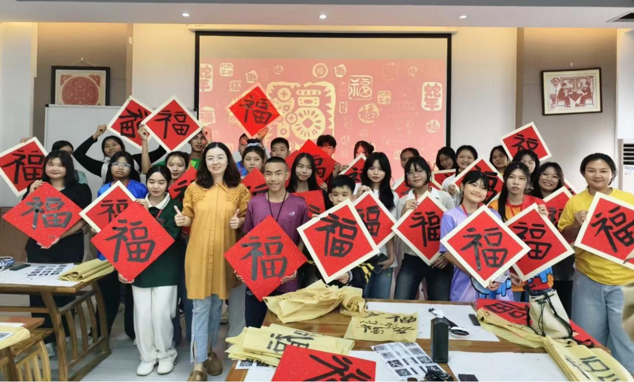2025 "Study in Chongqing, Discover China" Study Tour Program Concludes at Chongqing Vocational Institute of Engineering_fororder_图片5
