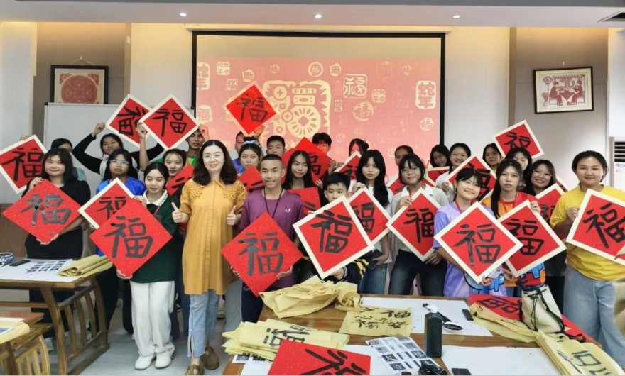 2025 "Study in Chongqing, Discover China" Study Tour Program Concludes at Chongqing Vocational Institute of Engineering_fororder_图片5