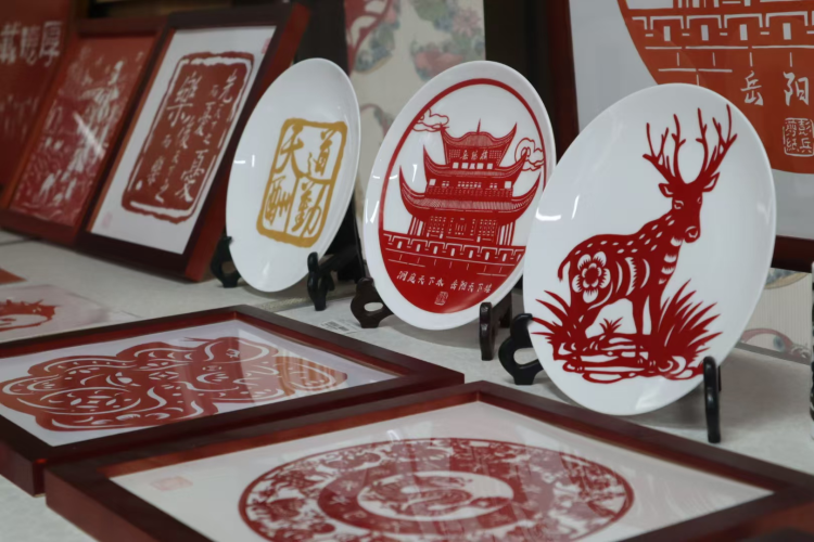 洞庭山水绘巴陵 文化风情引客来_fororder_02