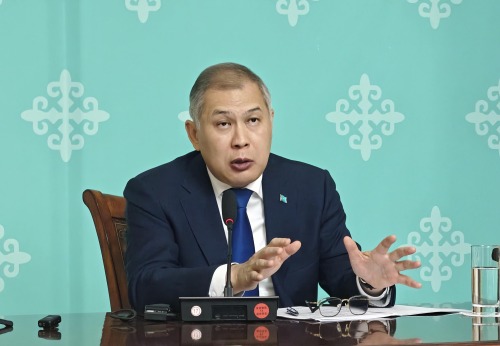 哈萨克斯坦驻华大使：哈中将力争实现贸易额翻倍_fororder_f61a308465dfc29e93fe03cabb42202789341879