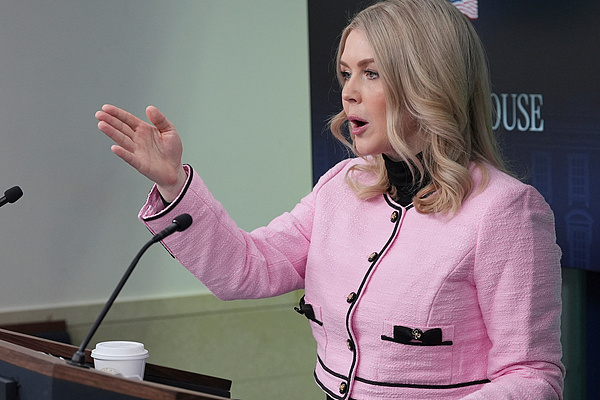 白宫：被扣油轮上船员可能被带到美国接受审判