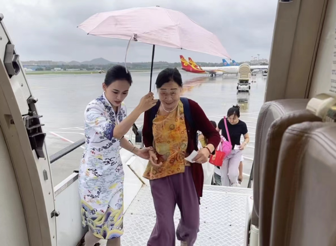 天津航空锦绣乘务组：以“善作善成”的奋进姿态为天津“十项行动”注入民航动能_fororder_图片5