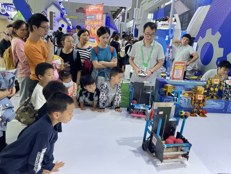 遇见未来！世界制造业大会“智造”魅力全景呈现_fororder_a814061bdf02ba99405e54366ad9b396