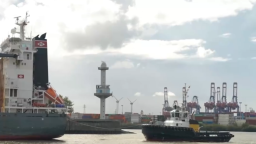 德国汉堡港对美集装箱吞吐量大幅下降_fororder_20251118092705876