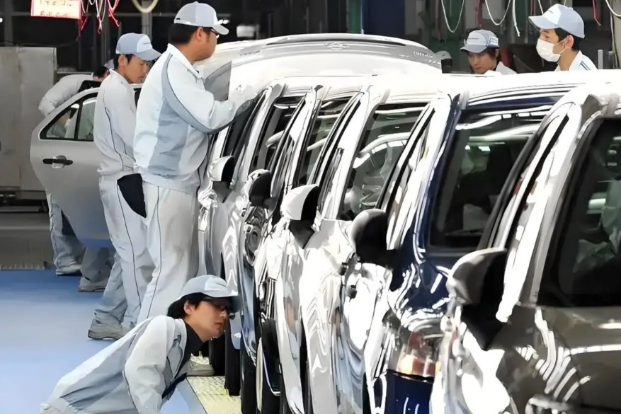 全球媒体聚焦 | 高市错误言论负面影响持续发酵 日本诸多领域受冲击