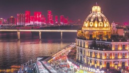 长假尾声 游兴不减