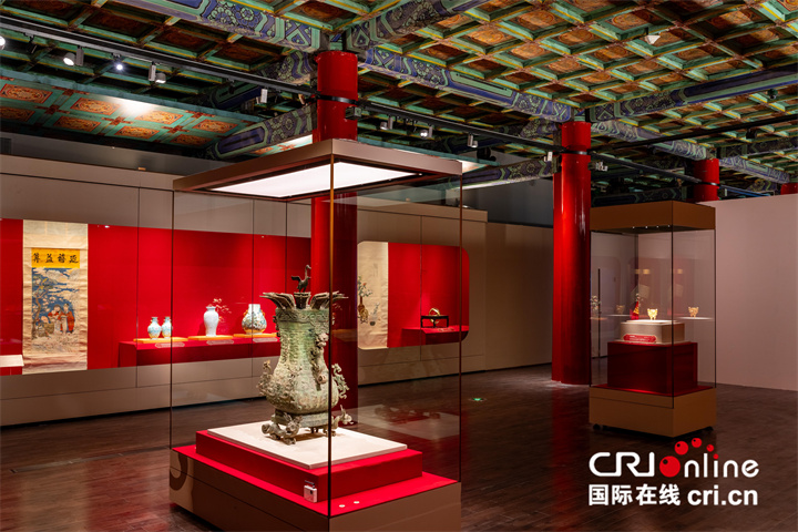 故宫博物院举办“百年守护——从紫禁城到故宫博物院”展览_fororder_ba8606c394224696a8df7c8bd9b38daa