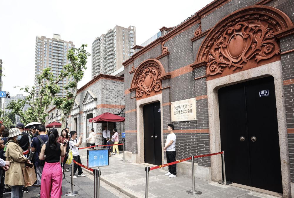 “永远做中国人民和中华民族的主心骨”——写在中国共产党成立104周年之际