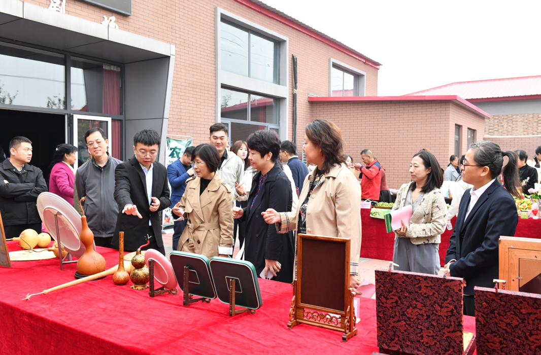 天津市津南区：“津彩南望 乐享丰收”八里台镇丰收市集暨“致同道禾”农业协同创新基地服务联盟正式成立