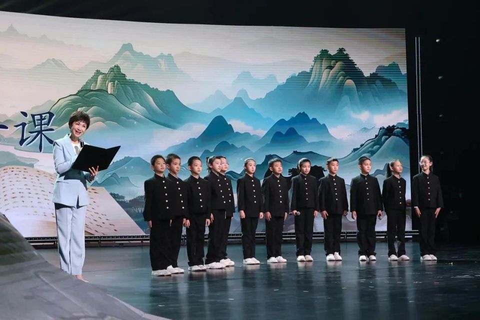 有哪些长大后才理解的课文——《超级课本剧之夜》，小年夜一起来“尝鲜”！