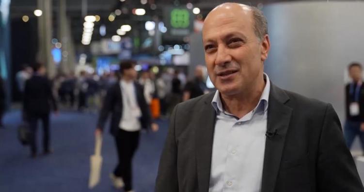 听鉴世界 | 从搏击擂台到汽车工厂 2026美消费电子展人形机器人各显神通