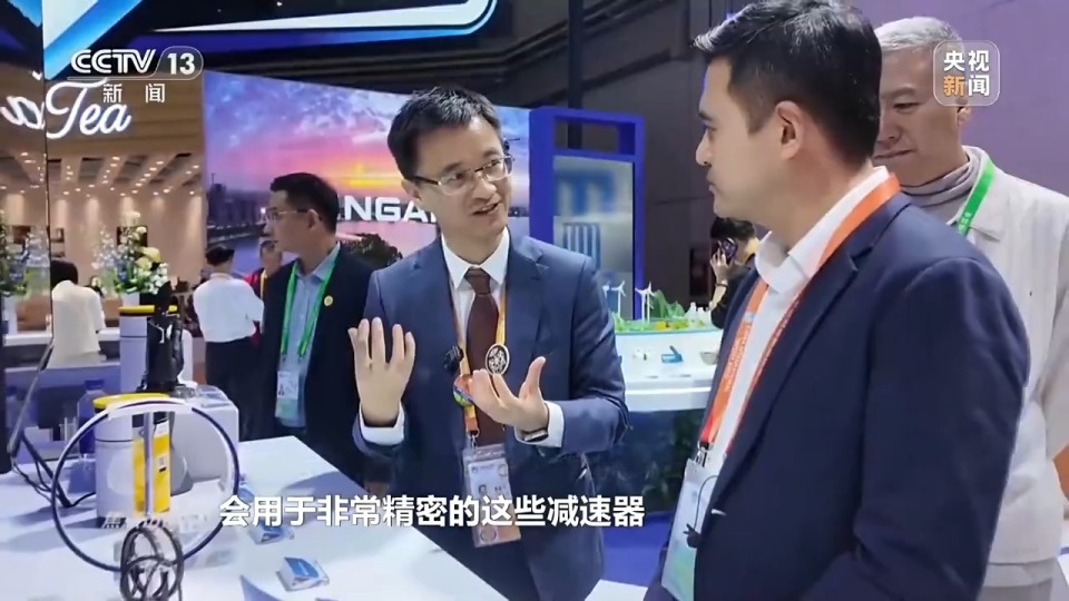 焦点访谈丨从“世界好物”到“全球商机” 进博八年交出亮眼“成绩单”