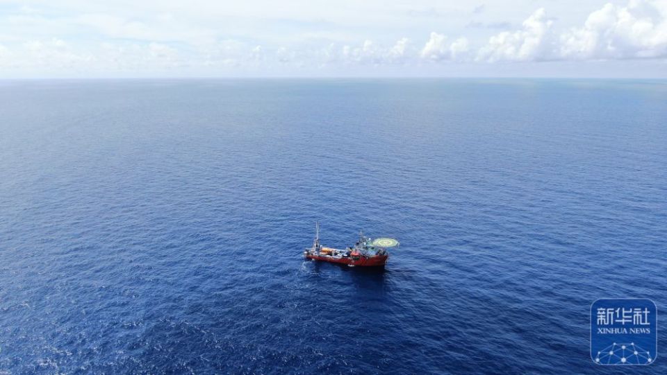 深海逐梦，燃“冰”成炬！1500米深海采集的全运火种今日点燃