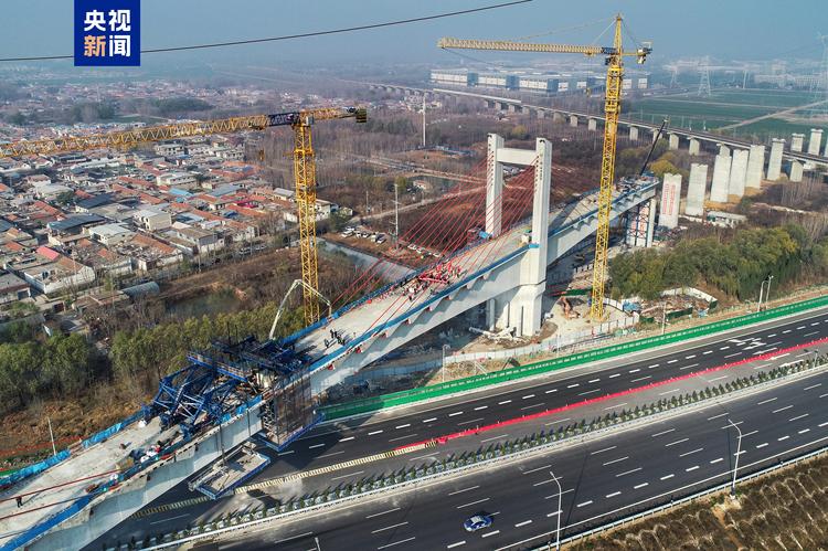 2024年全国铁路完成固定资产投资8506亿元