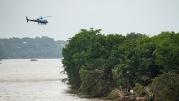 美国得州洪灾已造成至少82人死亡