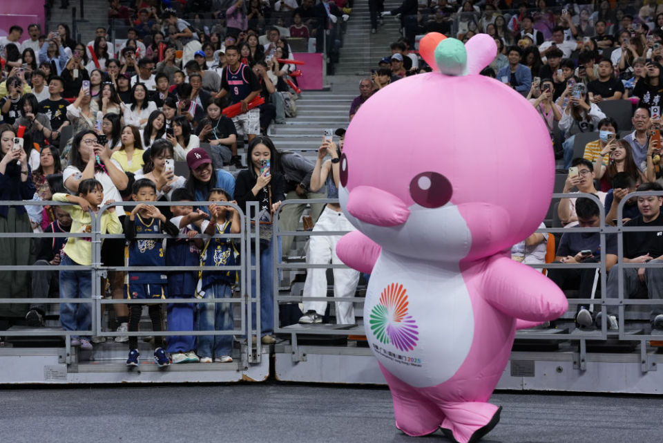 全运会丨萌翻全场的吉祥物，是这样倒立出圈的！