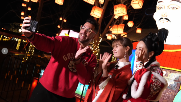 "Foreign Friends" Meet the Baodi Temple Fair | Discover Liao Fan Culture and Celebrate the Chinese New Year Together_fororder_c84805809db1594b735405d06b7c39f1