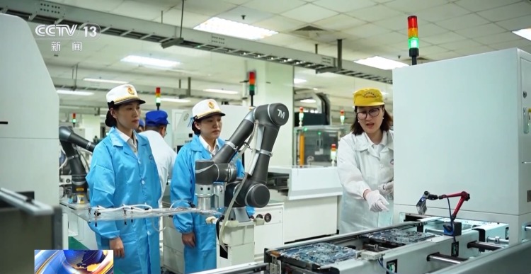 我国外贸逆势实现“三个首次” 背后有哪些因素在支撑？