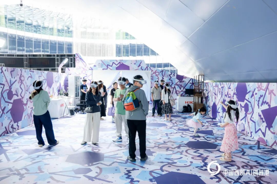 Tens of Thousands of Tourists Experience Virtual–Reality Cultural Wonders as Western China AI Innovation Harbour Brings Qin Epic to Life_fororder_图片30