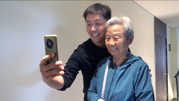追光的你｜90后院长和他的“老小孩儿们”