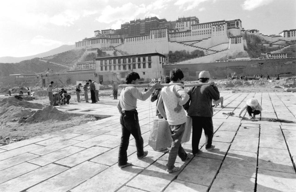 致敬60年！影像记录西藏自治区发展变化_fororder_7布达拉宫