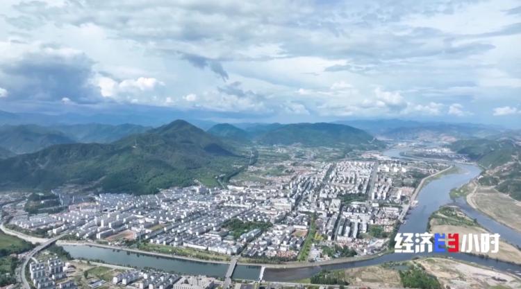 “清凉经济”火热一夏 滑雪场、溶洞……解锁避暑新玩法