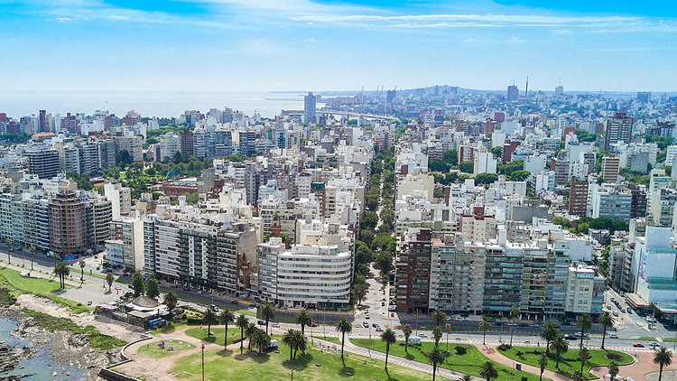 乌拉圭举行大选投票