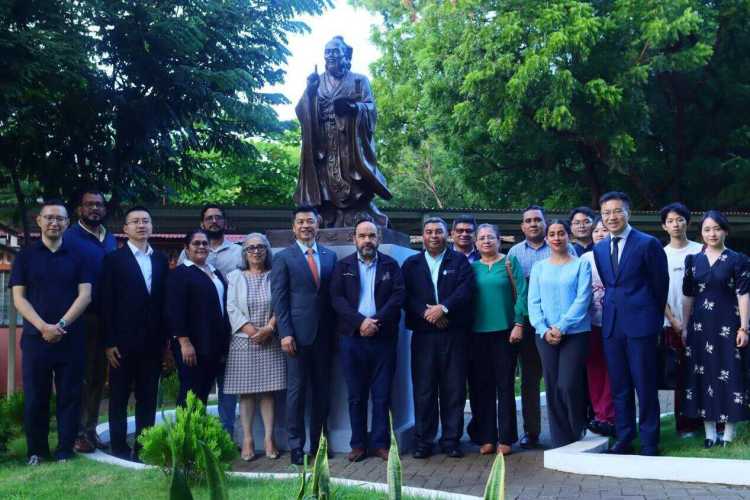 直通使领馆 | 这个国家将对华合作列为国家战略！为何说双方互信“来之不易”？