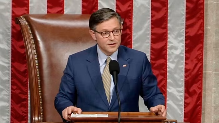 特朗普减税法案在众议院以微弱优势通过 将交由参议院审议