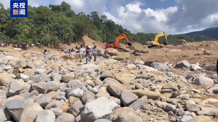 视频丨印尼洪灾救援持续推进 灾区饮用水仍短缺