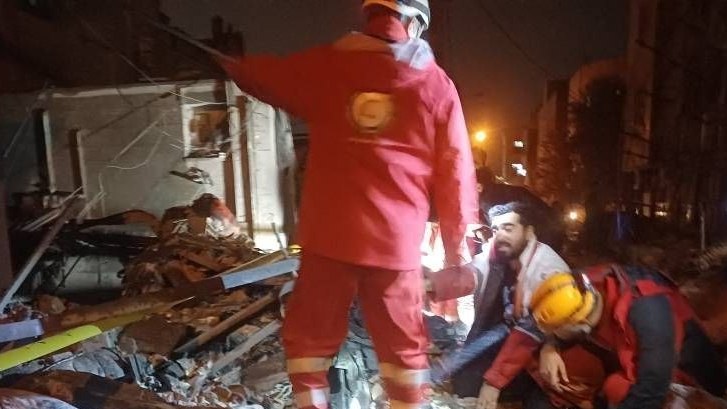 伊朗库姆市遭袭已致15死10伤