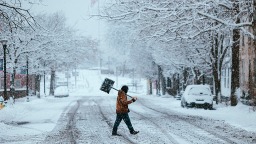 美国将迎特大风暴 上亿民众收到警报_fororder_130e85ab97154cd880562f1c6146131d