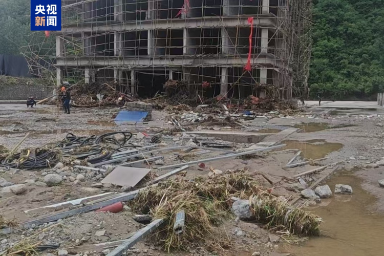 河南西峡极端强降雨致2人遇难6人失联